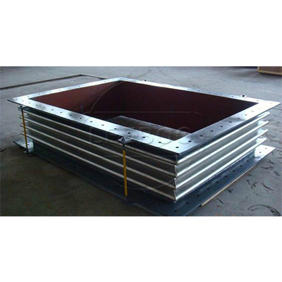 矩形波紋<a href=http://m.hnsairui56.com target=_blank class=infotextkey>補(bǔ)償器</a>的應(yīng)用